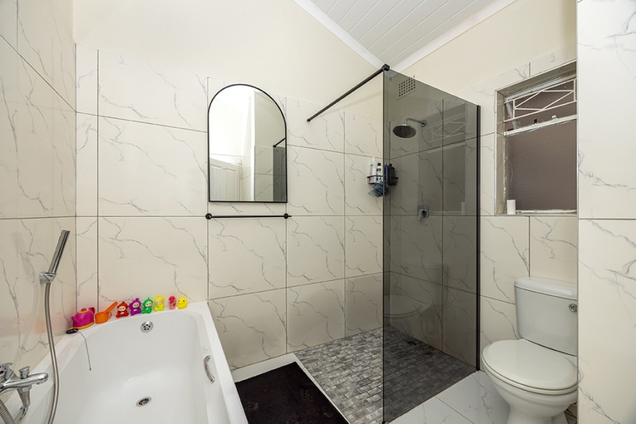 To Let 4 Bedroom Property for Rent in Townsend Estate Western Cape
